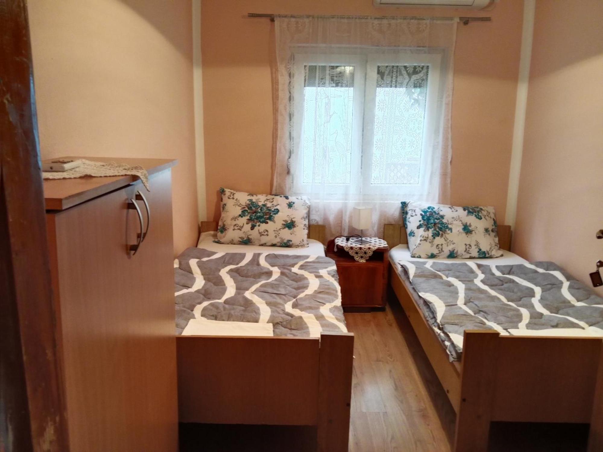 Rooms Banicevic Рисан Екстериор снимка
